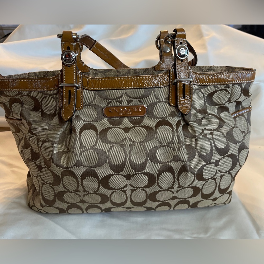 Coach Brown/Khaki Signature Canvas Tote with Patent Trim